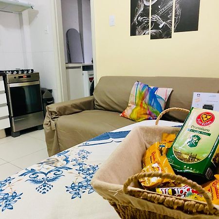 Copa Beach Home - Copacabana Posto 4 Quadra Da Praia Ріо-де-Жанейро Екстер'єр фото