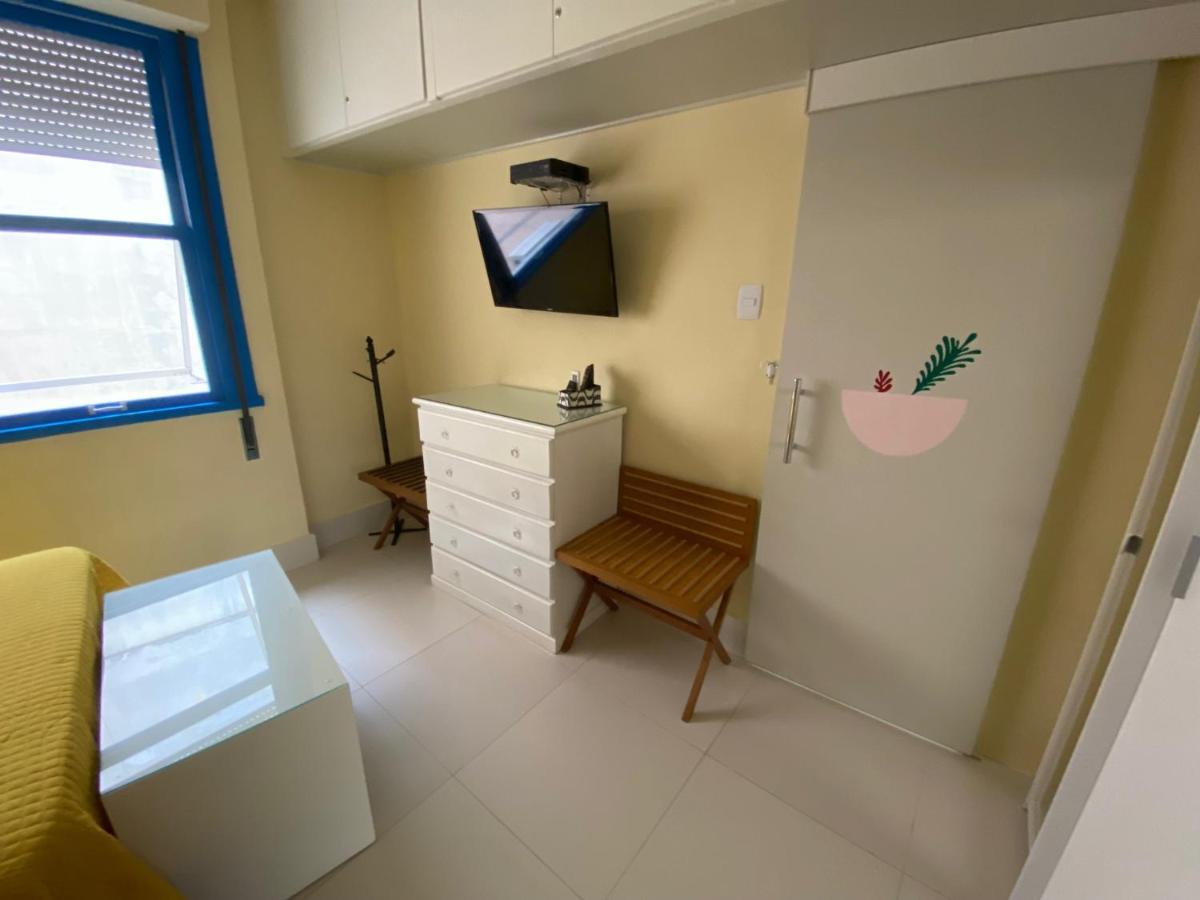 Copa Beach Home - Copacabana Posto 4 Quadra Da Praia Ріо-де-Жанейро Екстер'єр фото