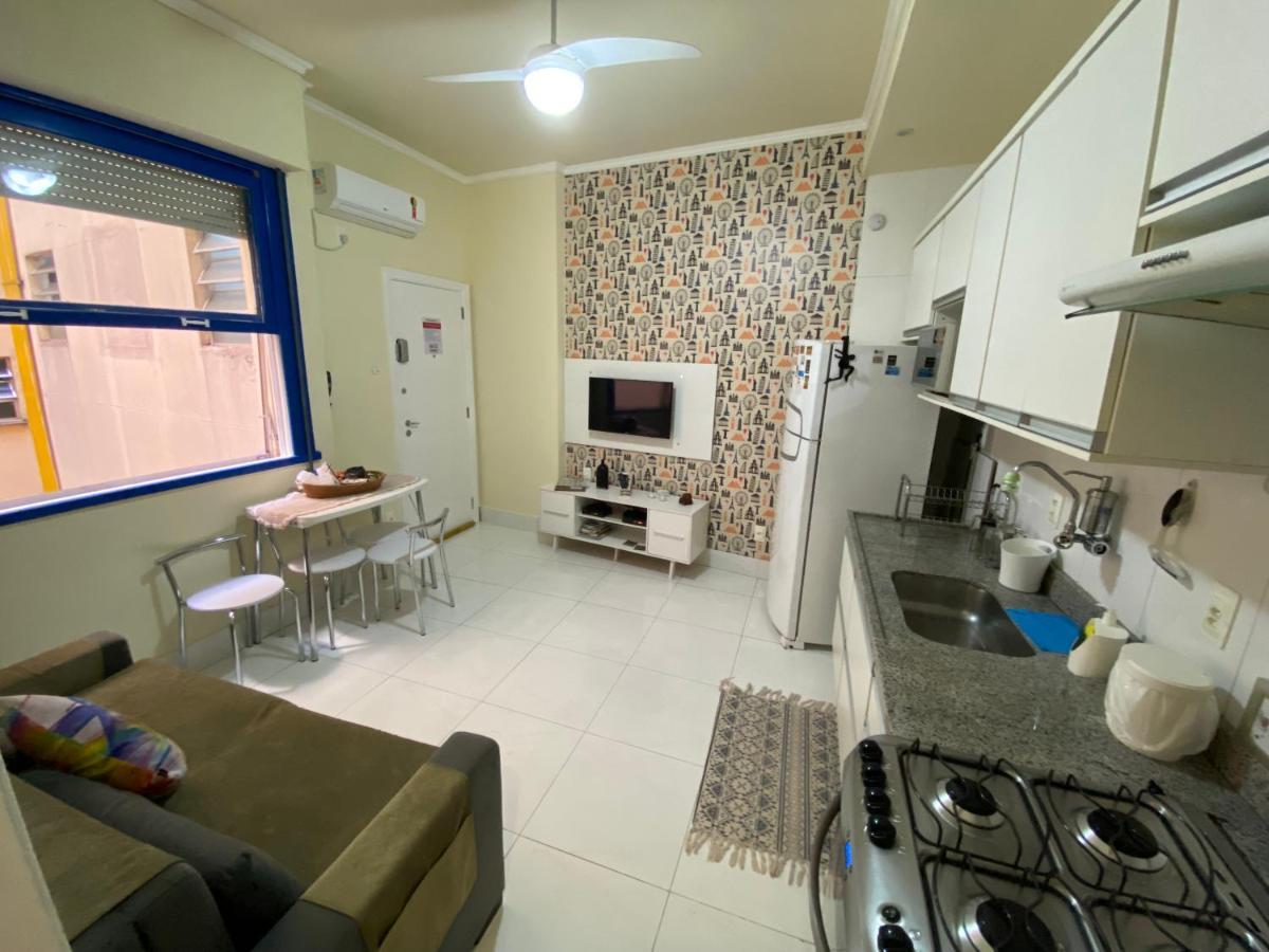 Copa Beach Home - Copacabana Posto 4 Quadra Da Praia Ріо-де-Жанейро Екстер'єр фото