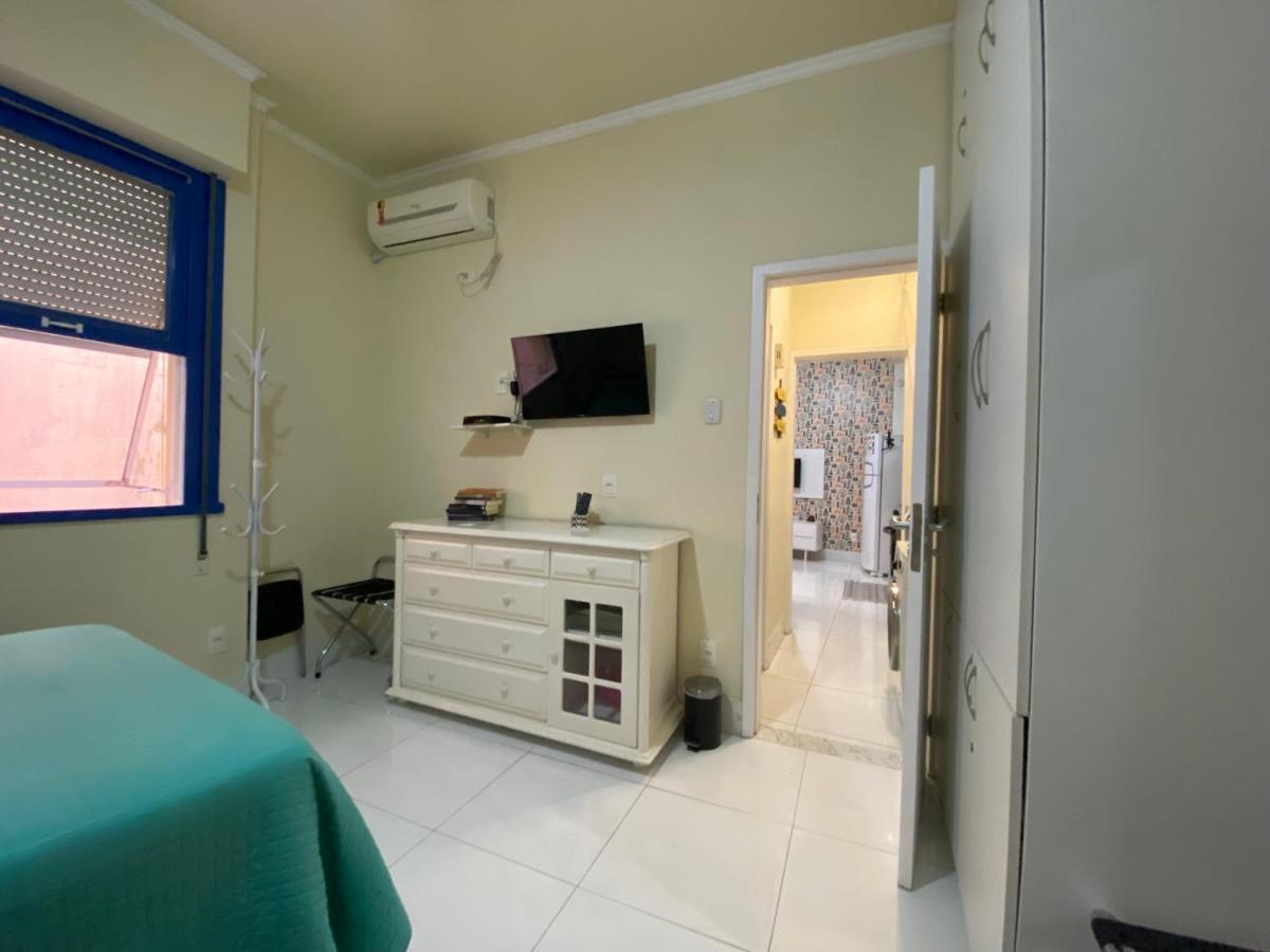 Copa Beach Home - Copacabana Posto 4 Quadra Da Praia Ріо-де-Жанейро Екстер'єр фото
