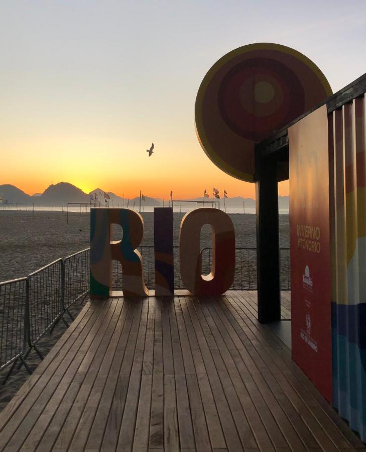 Copa Beach Home - Copacabana Posto 4 Quadra Da Praia Ріо-де-Жанейро Екстер'єр фото