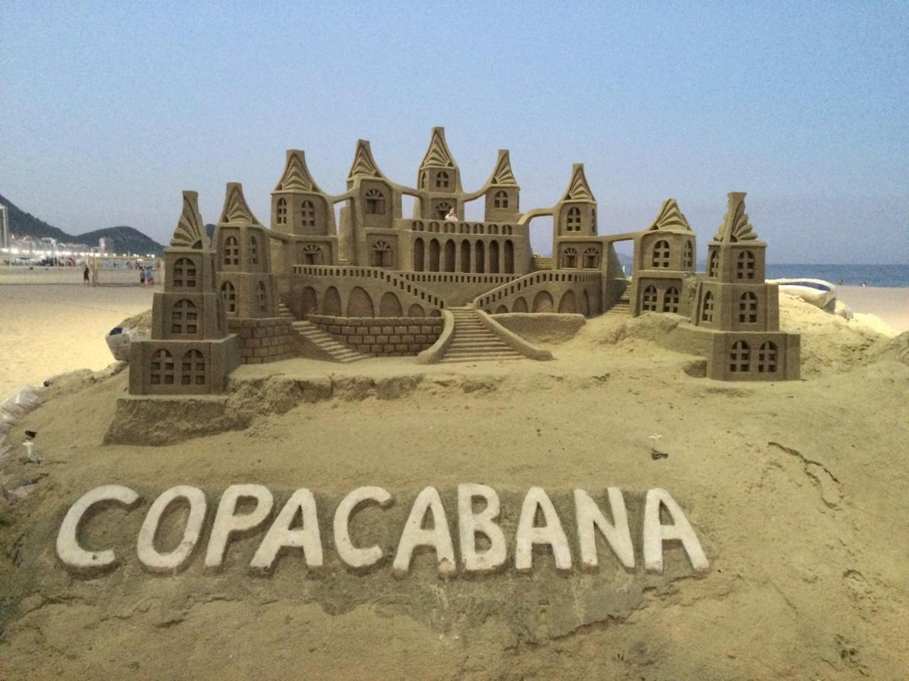 Copa Beach Home - Copacabana Posto 4 Quadra Da Praia Ріо-де-Жанейро Екстер'єр фото