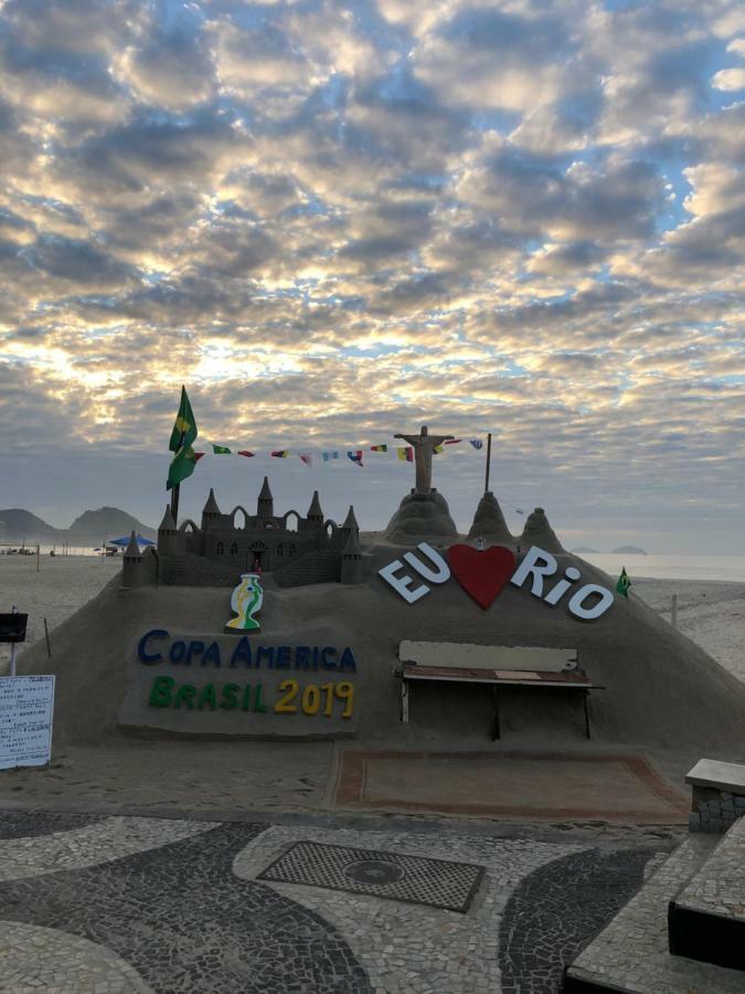 Copa Beach Home - Copacabana Posto 4 Quadra Da Praia Ріо-де-Жанейро Екстер'єр фото